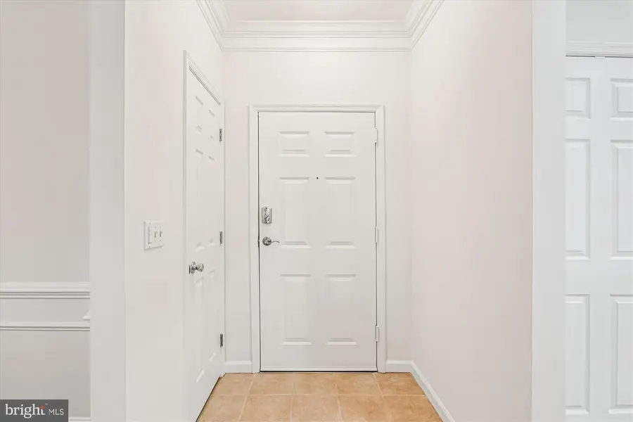 23 Arch Pl #273, Gaithersburg, MD 20878 - Image #2