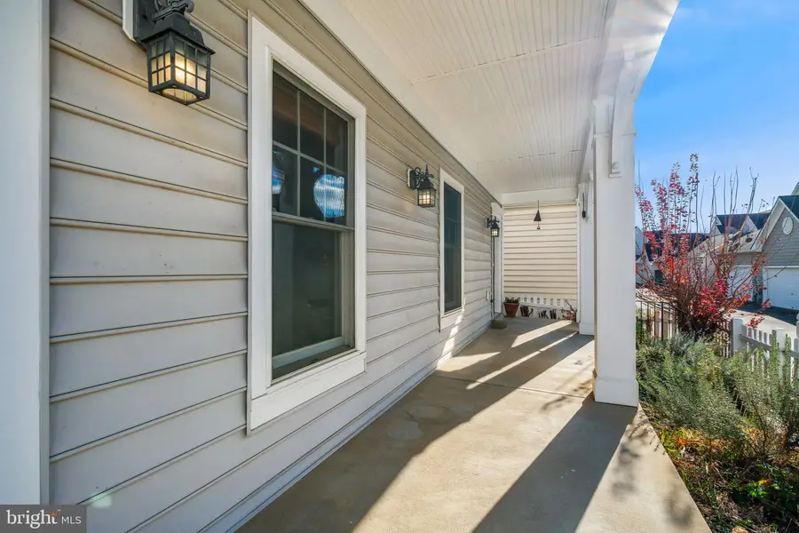 528 Market Mews E, Gaithersburg, MD 20878 - Image #3