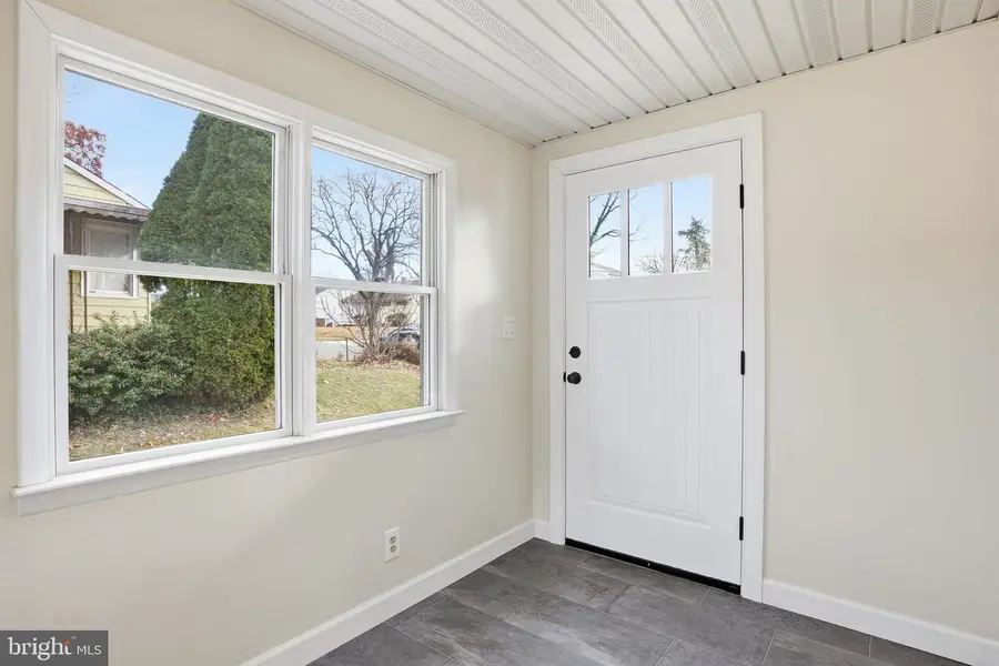 1306 Abbott Rd, Rockville, MD 20851 - Image #3