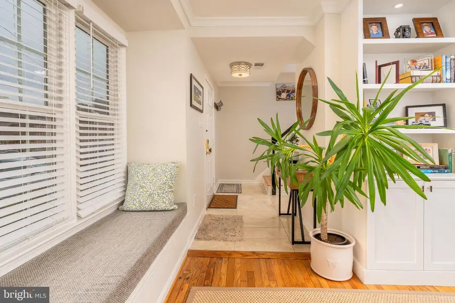 5050 Bradley Blvd #6, Chevy Chase, MD 20815 - Image #3