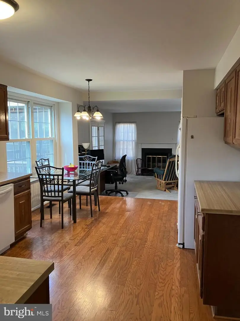 18424 Flower Hill Way, Gaithersburg, MD 20879 - Image #3