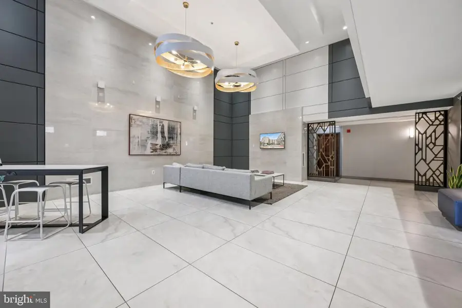 7111 Woodmont Ave #814, Bethesda, MD 20815 - Image #2