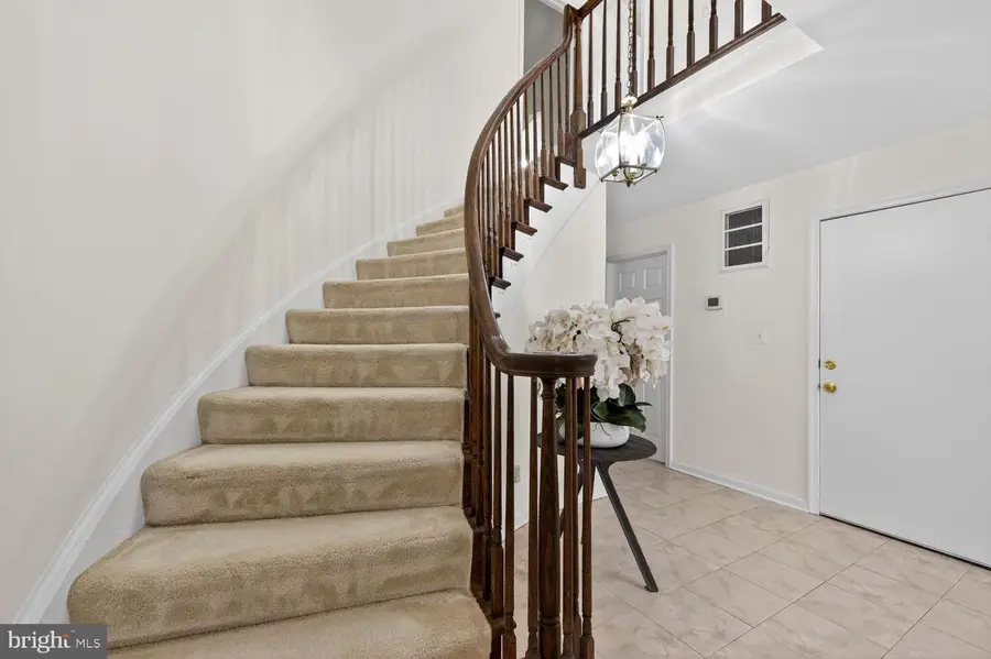 15324 Georgian Square Ct, Rockville, MD 20853 - Image #3