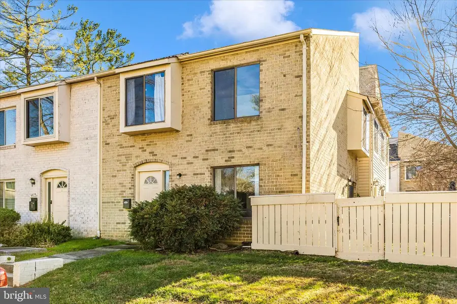 9989 Ridgeline Dr, Montgomery Village, MD 20886 - Image #2