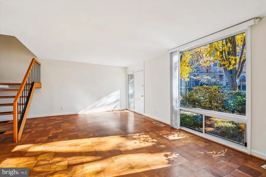 5005 Battery Ln #1, Bethesda, MD 20814 - Image #2