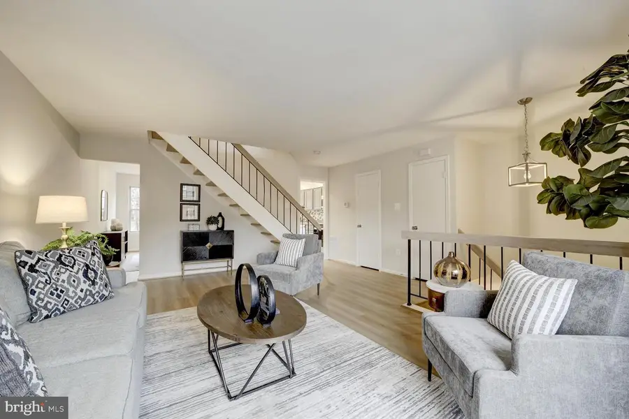 10320 Castlehedge Ter, Silver Spring, MD 20902 - Image #2