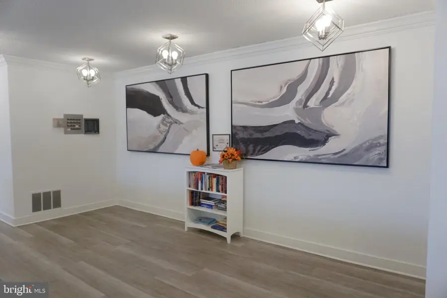 4 Monroe St #4-809, Rockville, MD 20850 - Image #3