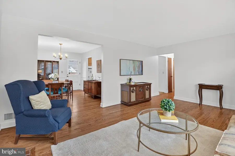 10704 Jamaica Dr, Silver Spring, MD 20902 - Image #3