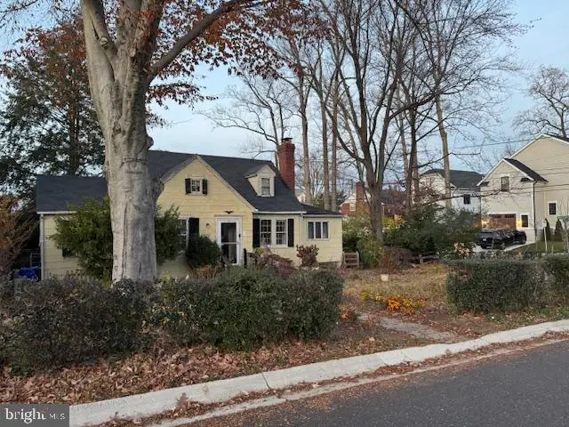 4601 Chelsea Ln S, Bethesda, MD 20814 - Image #1