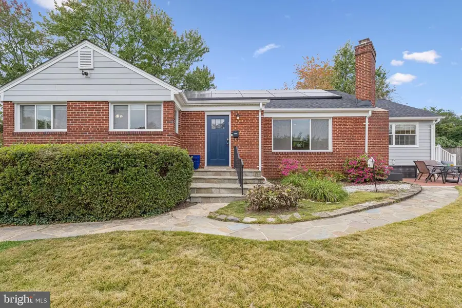 2403 Colston Dr, Silver Spring, MD 20910 - Image #2