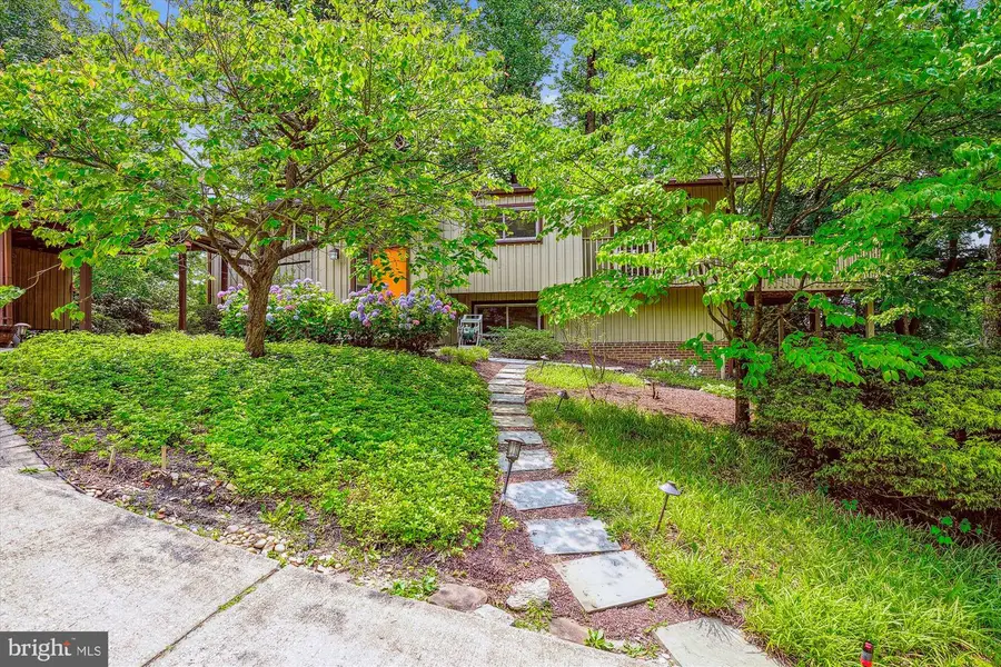 9803 Hill St, Kensington, MD 20895 - Image #3