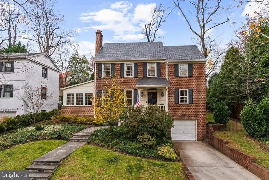 4213 Leland St, Chevy Chase, MD 20815 - Image #2