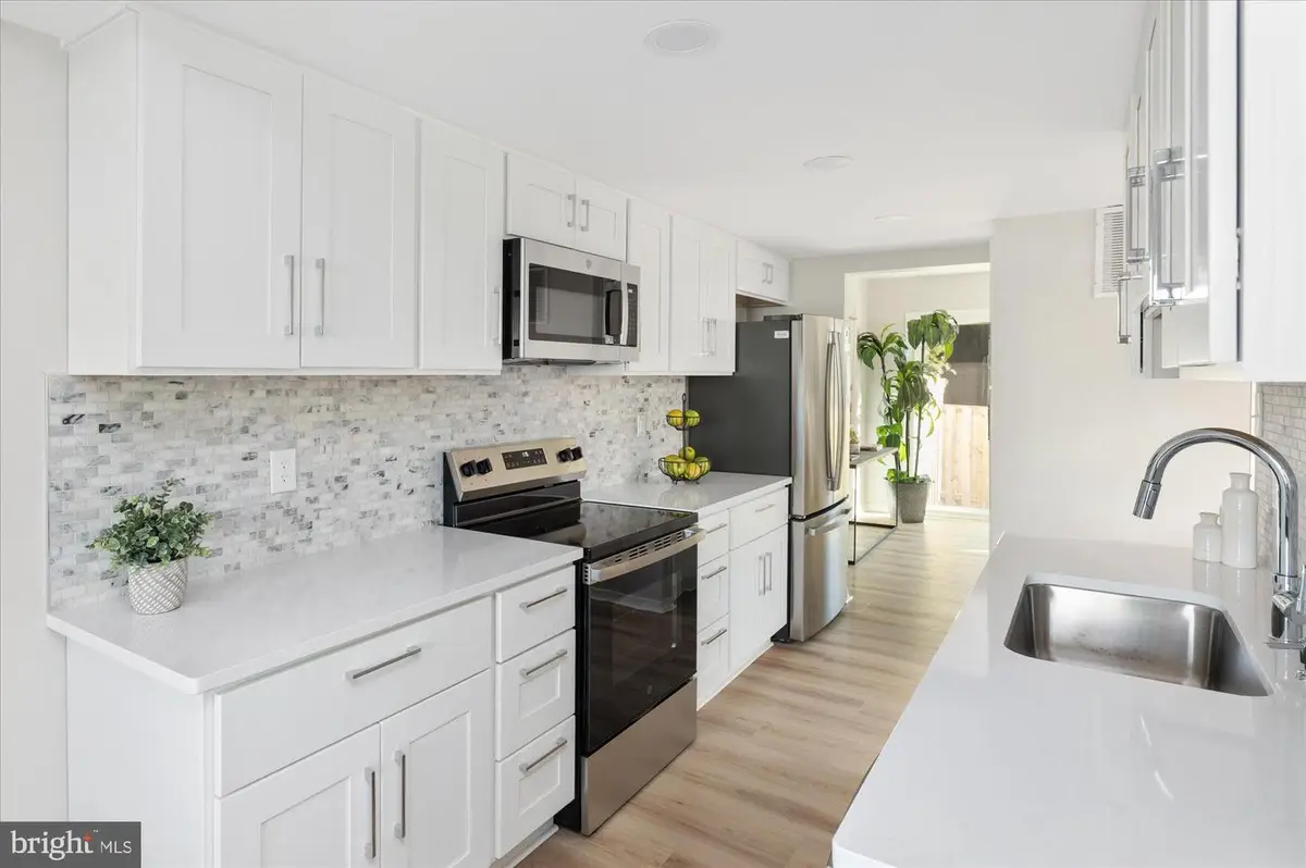 18473 Stone Hollow Dr, Germantown, MD 20874 - Image #1