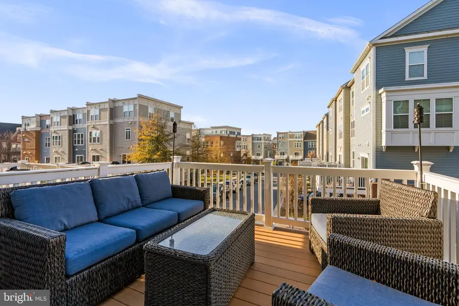 119 Decoverly Dr, Gaithersburg, MD 20878 - Image #3