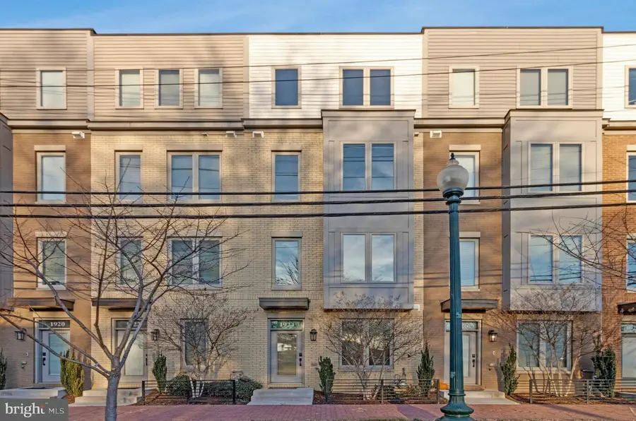 1924 #10 Chapman Ave, Rockville, MD 20853 - Image #2