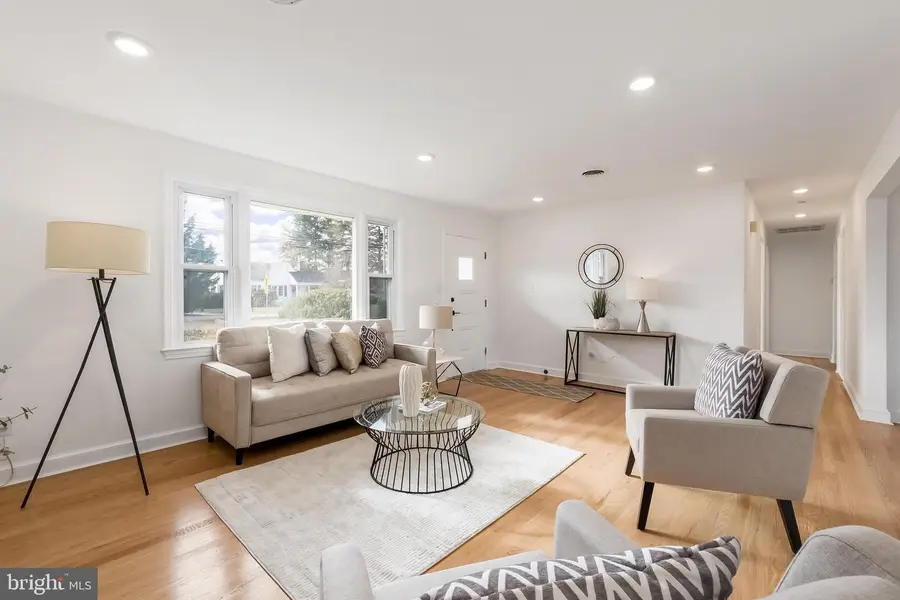 10319 Bethesda Church Rd, Damascus, MD 20872 - Image #2