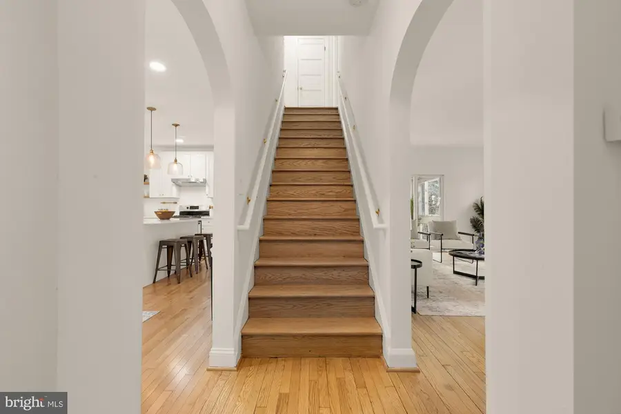 205 Hodges Ln, Takoma Park, MD 20912 - Image #2