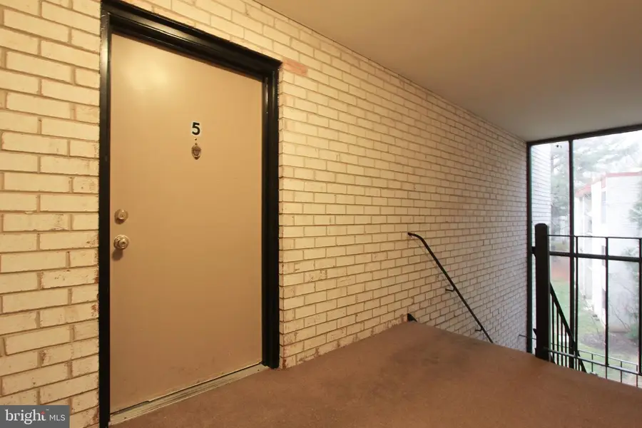 14426 Parkvale Rd #5, Rockville, MD 20853 - Image #2