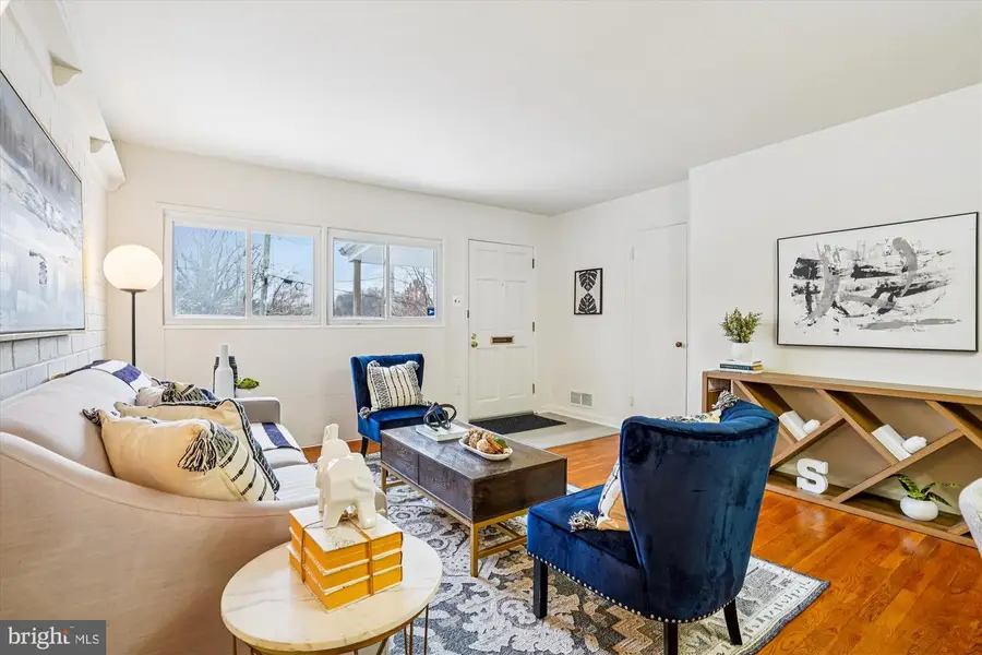 609 Blandford St, Rockville, MD 20850 - Image #3