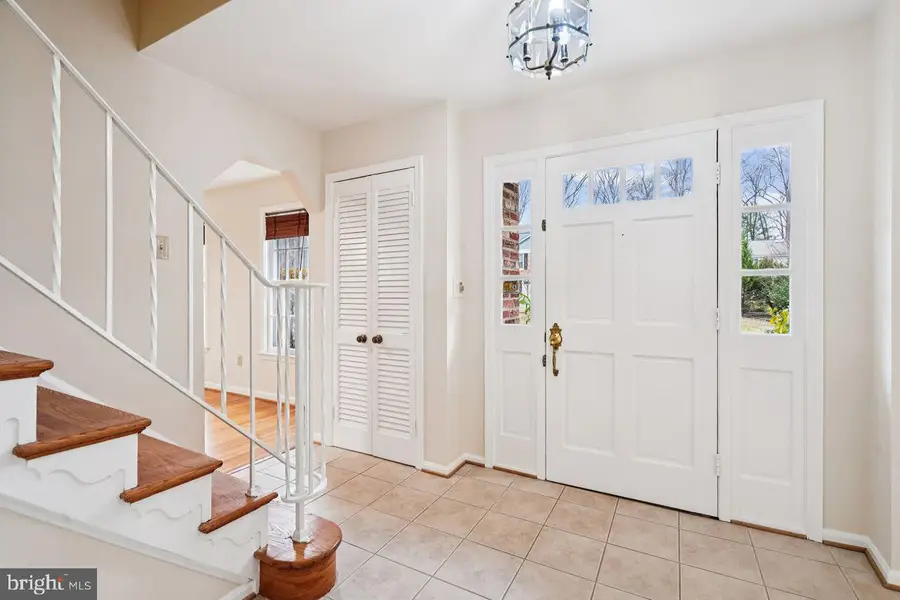 8020 Lakenheath Way, Potomac, MD 20854 - Image #3