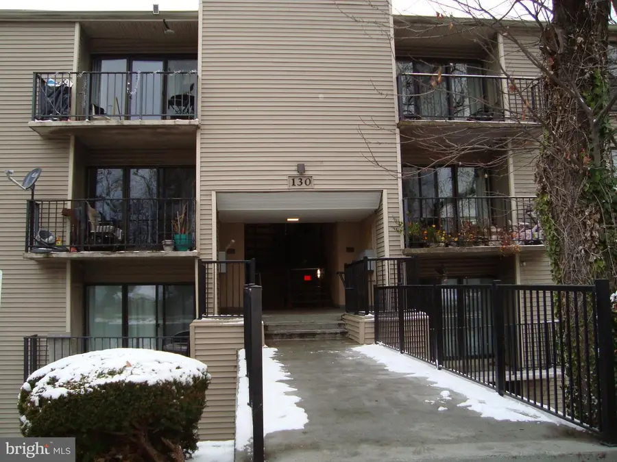 130 Duvall Ln #187-t3, Gaithersburg, MD 20877 - Image #2