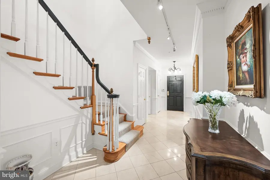 7711 Hidden Meadow Ter, Potomac, MD 20854 - Image #3