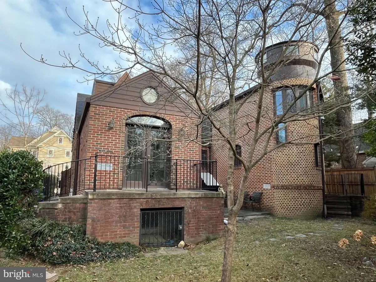 8904 Grant St, Bethesda, MD 20817 - Image #1