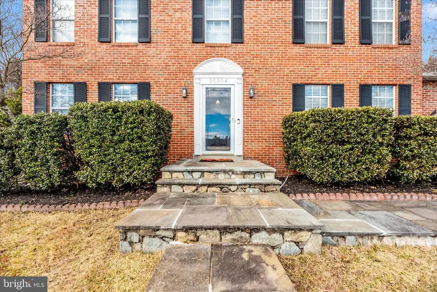 25304 Clearwater Dr, Damascus, MD 20872 - Image #2