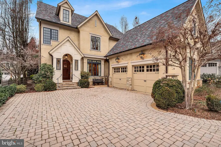 7204 Fairfax Rd, Bethesda, MD 20814 - #2