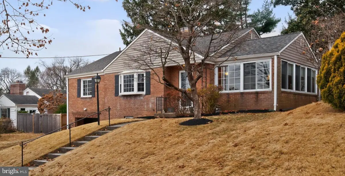 4503 Woodfield Rd, Kensington, MD 20895 - Image #1