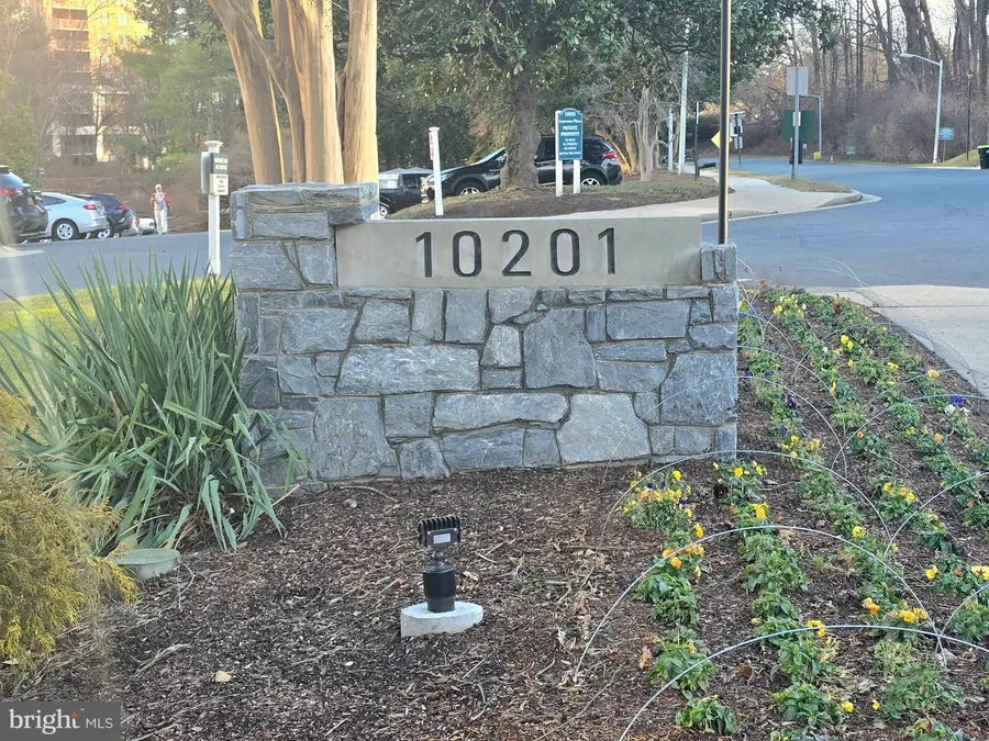 10201 Grosvenor Pl #527, Rockville, MD 20852 - Image #2