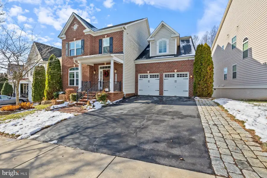 23004 Sycamore Farm Dr, Clarksburg, MD 20871 - Image #2