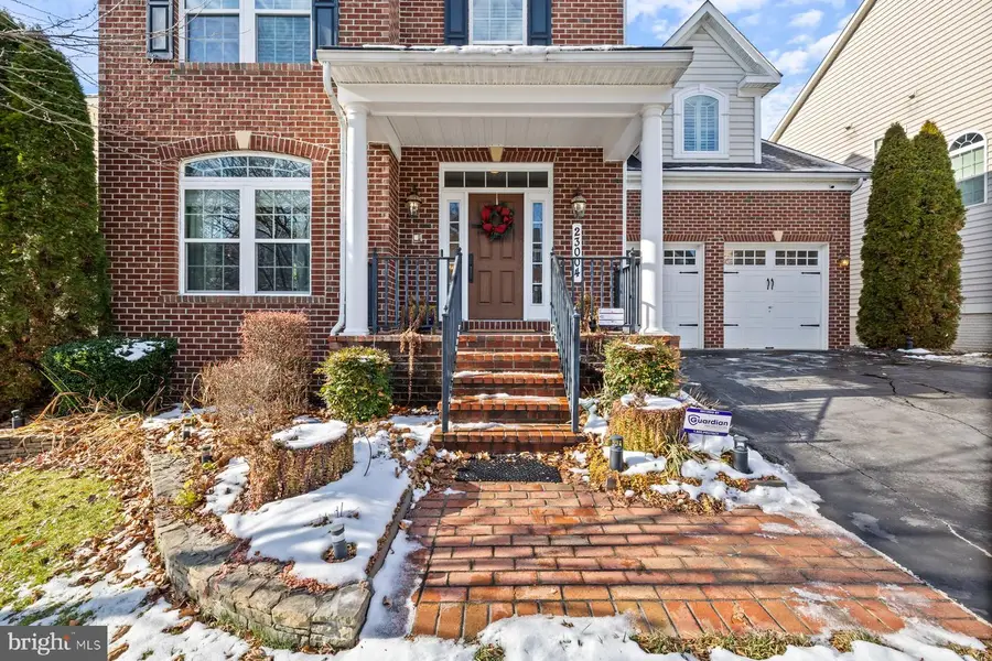 23004 Sycamore Farm Dr, Clarksburg, MD 20871 - Image #3