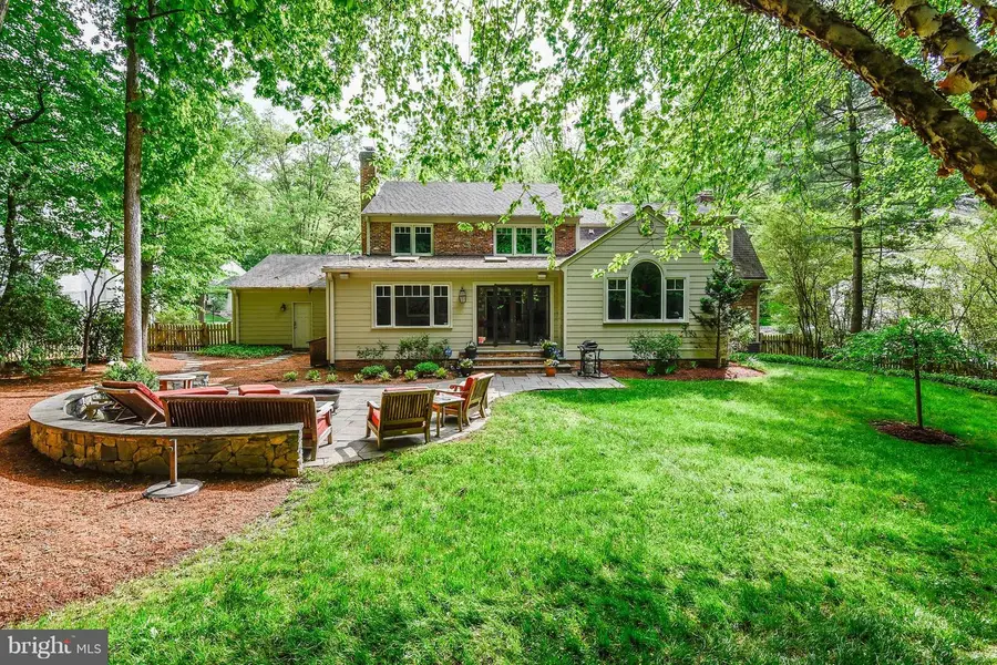 7616 Hackamore Dr, Potomac, MD 20854 - Image #3