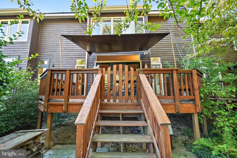 10729 Gloxinia Dr, Rockville, MD 20852 - Image #3