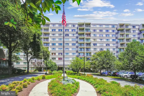4977 Battery Ln #1-811, BETHESDA, MD 20814