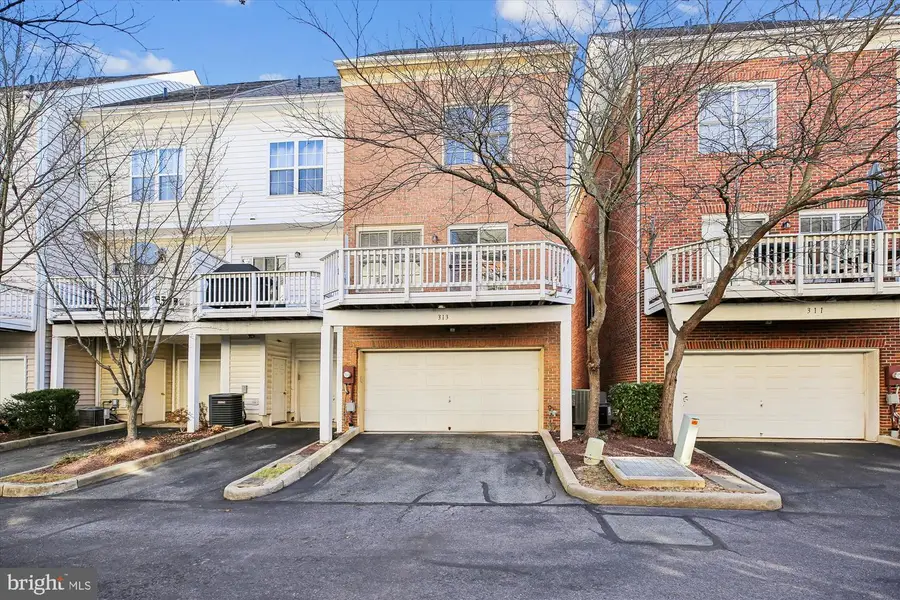 313 Potter Ln, Rockville, MD 20850 - Image #2