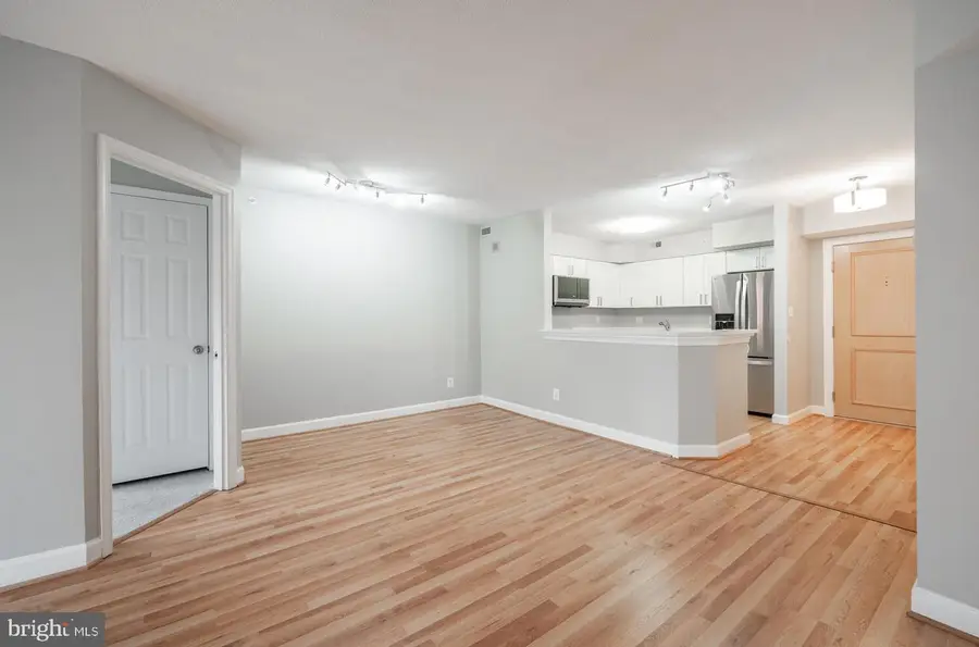 5000 Battery Ln #207, Bethesda, MD 20814 - #3