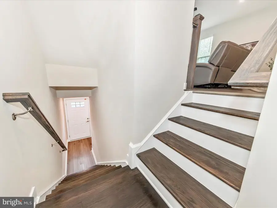 9510 Nature Trl, Montgomery Village, MD 20886 - Image #2