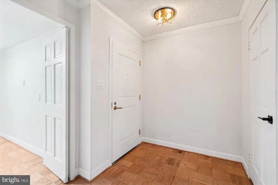 4601 N Park Ave #907-g, Chevy Chase, MD 20815 - Image #2