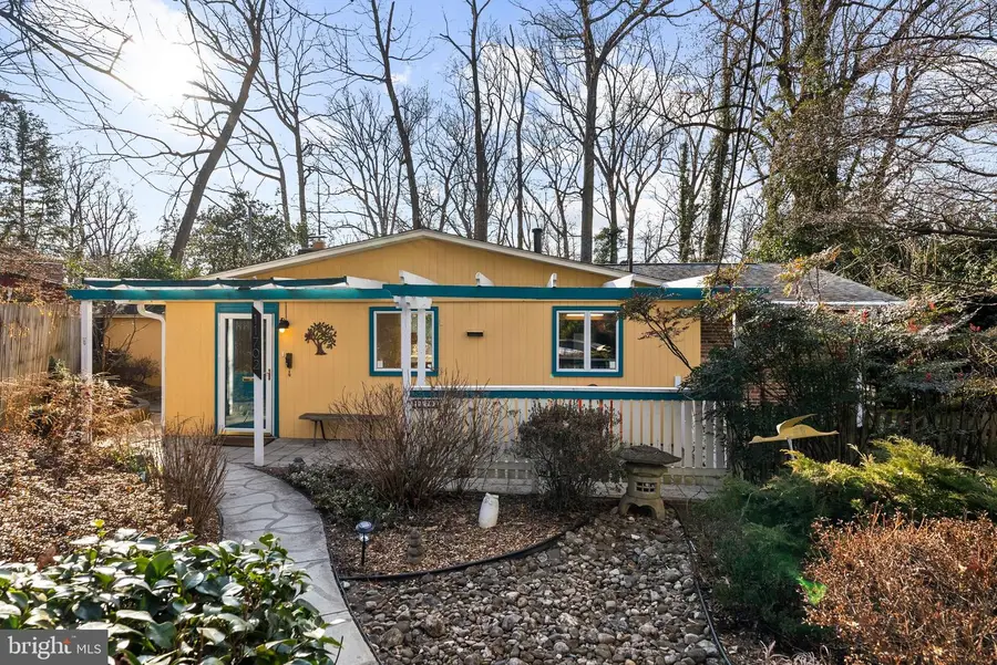 11702 College View Dr, Silver Spring, MD 20902 - Image #2