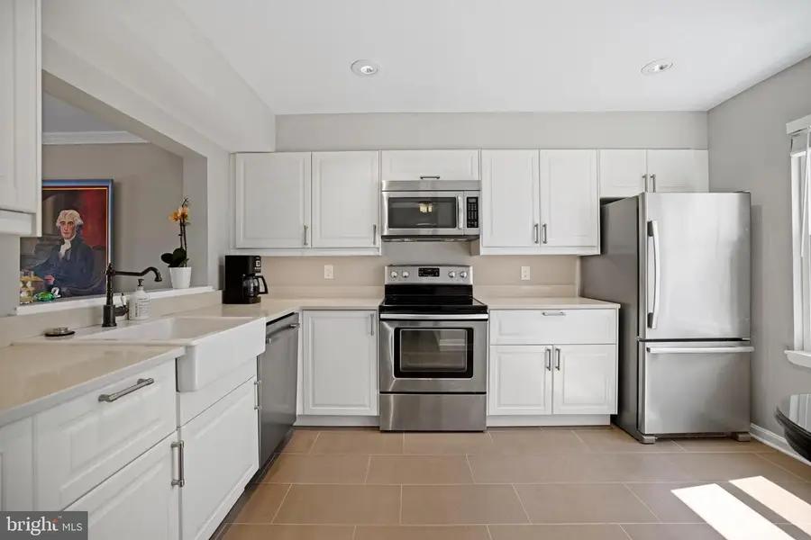 11719 Summer Oak Dr, Germantown, MD 20874 - Image #2