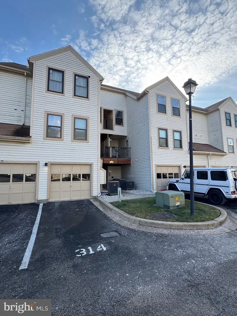 13409 Shady Knoll Dr #113, Silver Spring, MD 20904 - Image #1