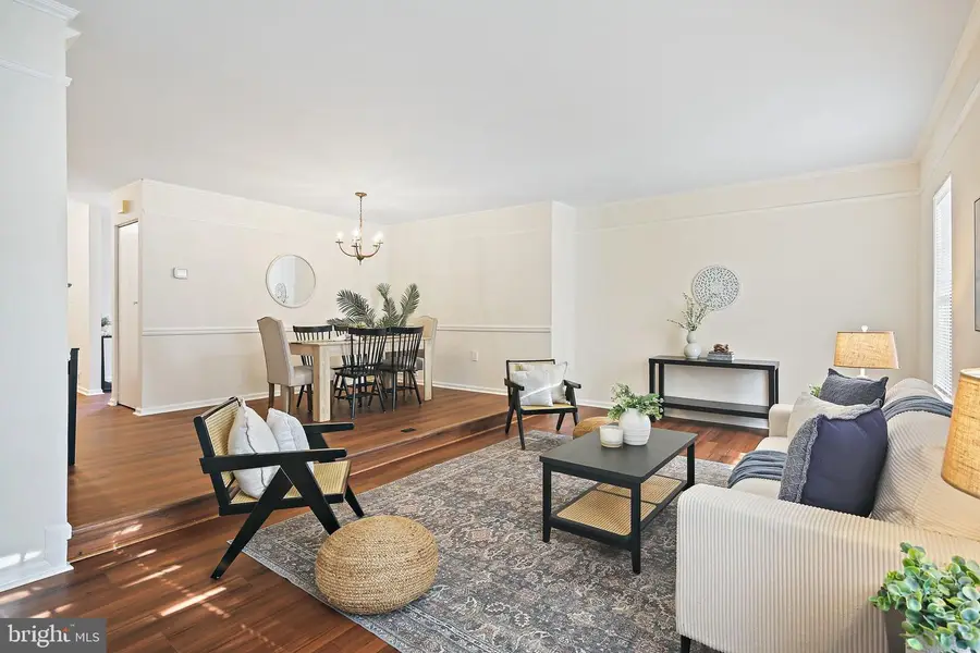 19105 Cherry Bend Dr, Germantown, MD 20874 - #3