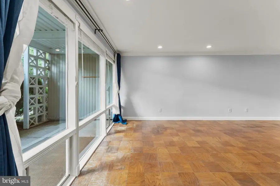 7541 Spring Lake Dr #b-1, Bethesda, MD 20817 - Image #2