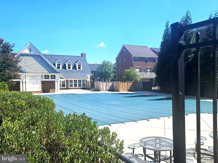 336 Grand St, Gaithersburg, MD 20878 - #3