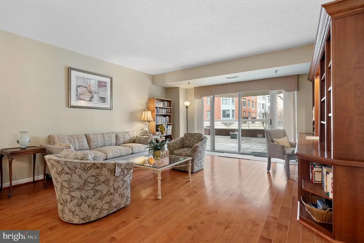 24 Courthouse Sq #105, Rockville, MD 20850 - #1