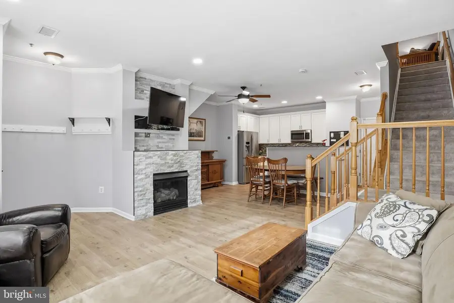 27-a Golden Ash Way #27a, Gaithersburg, MD 20878 - Image #2