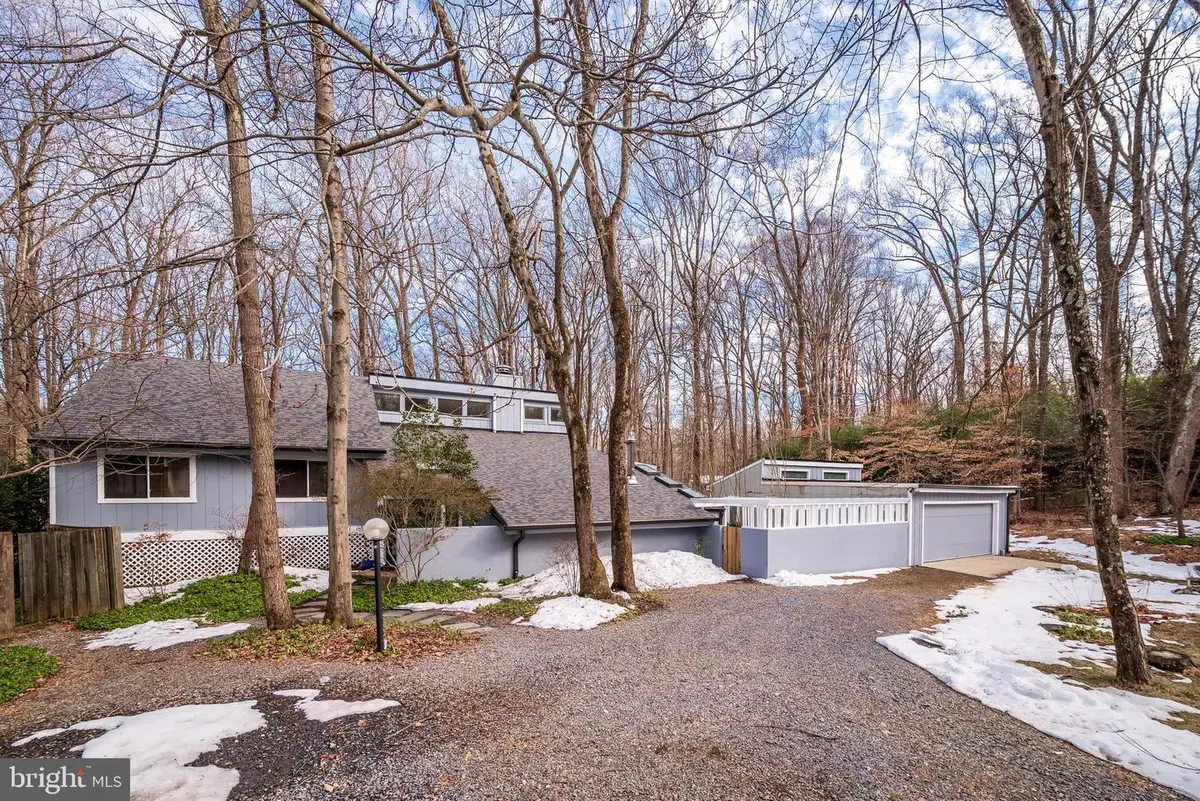 11005 Fawsett Rd, Potomac, MD 20854 - #1