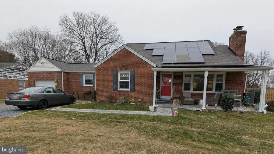 7012 Warfield Rd, Gaithersburg, MD 20882 - Image #2